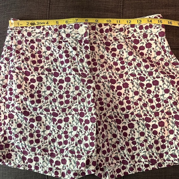 LOFT Purple Floral Chino Original Shorts Size 2 - Picture 5 of 14